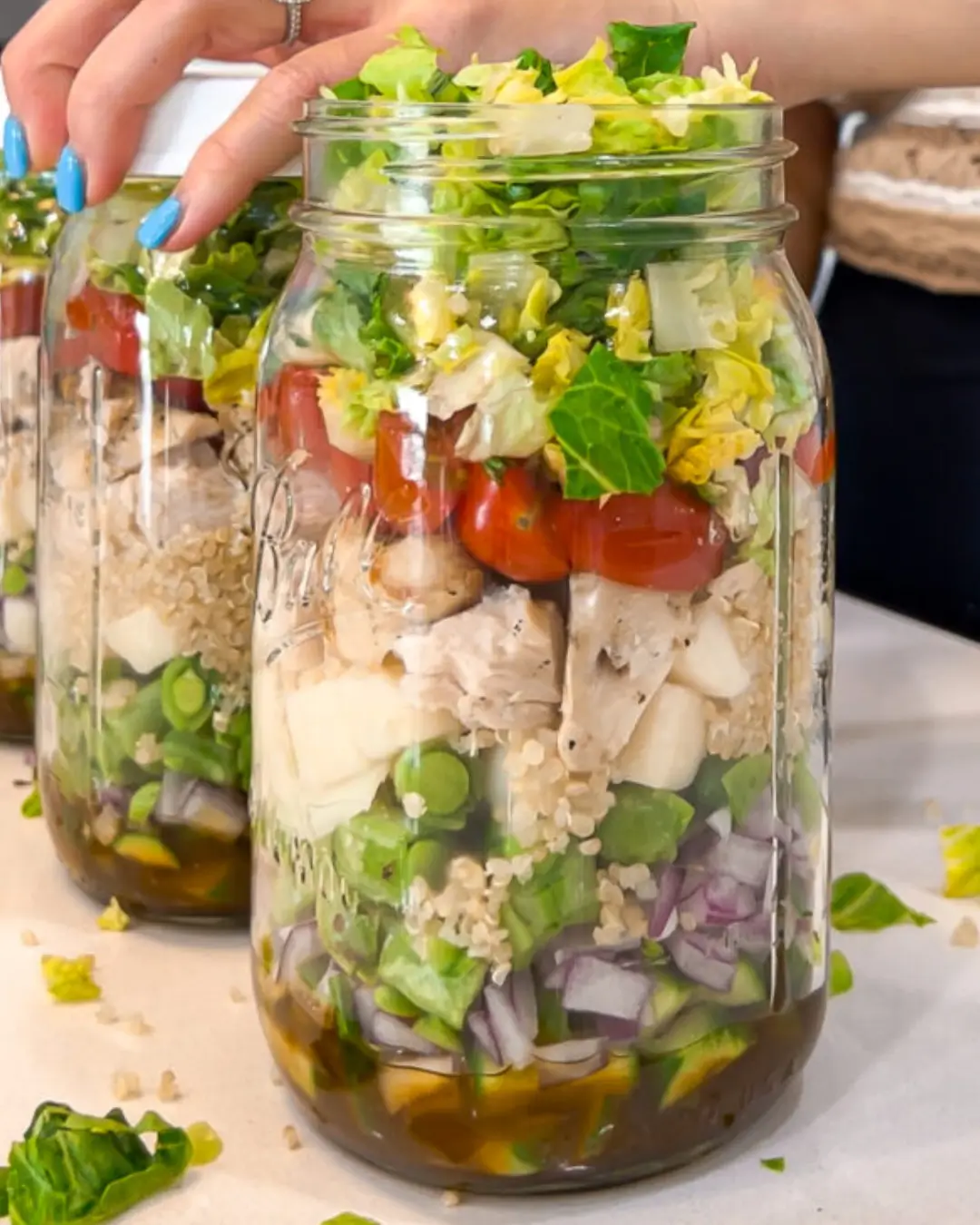 Salada mediterrânea com molho agridoce